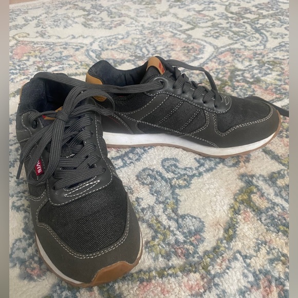 Levi’s Gray Denim Sneakers - Picture 4 of 6